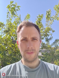 Cámara selfie del Nubia Z60s Pro